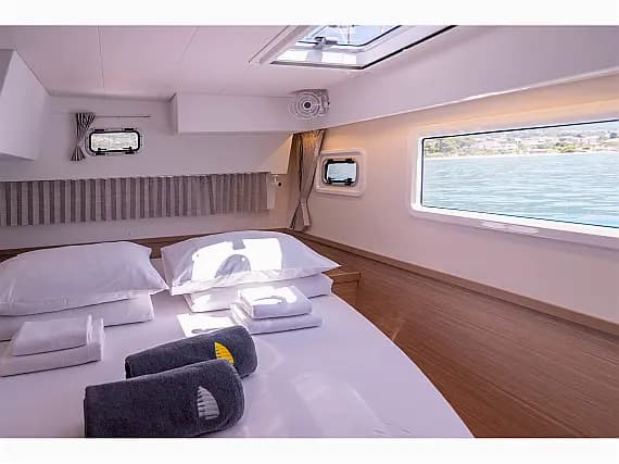 Lagoon 42 in Kaštel Gomilica / Marina Kaštela - Photo 2