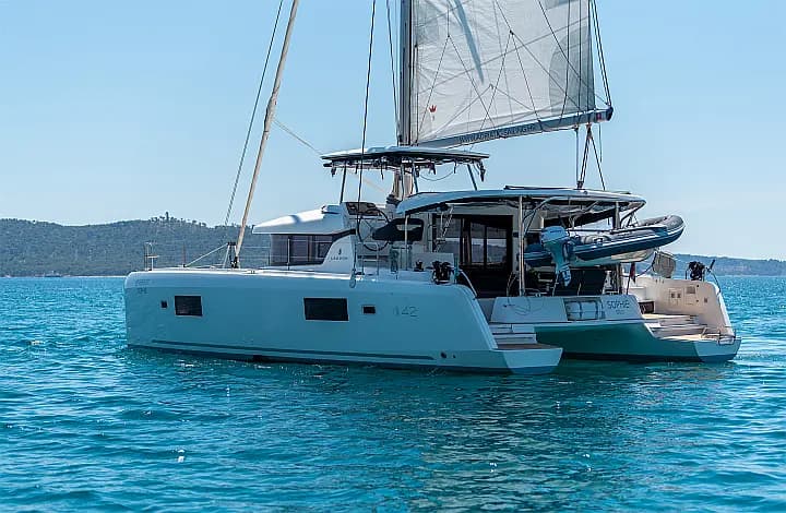 Lagoon 42 in Kaštel Gomilica / Marina Kaštela - Photo 3