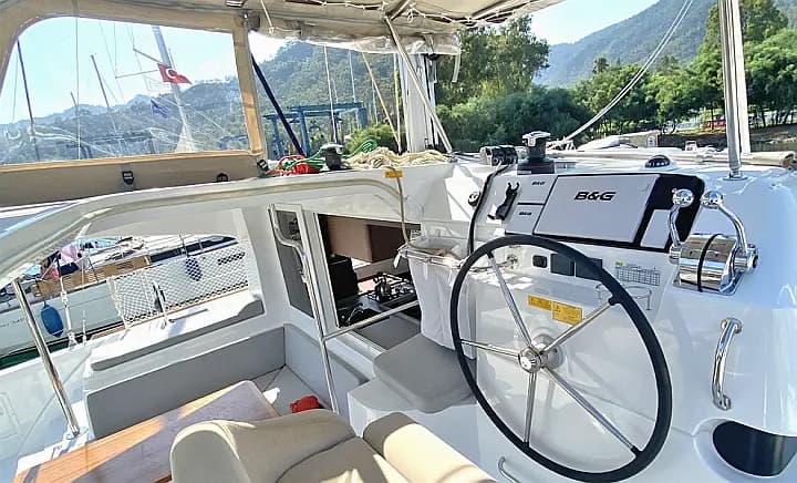 Lagoon 40 in Göcek / Marinturk Village Port - Photo 4