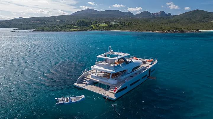 Lagoon Seventy 8 in Sardinia / Portisco / Cala dei Sardi - Photo 3