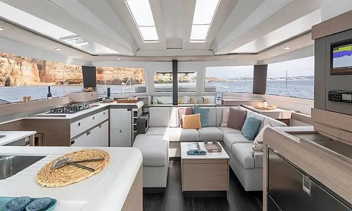 Elba 45 in Paros port - Photo 2