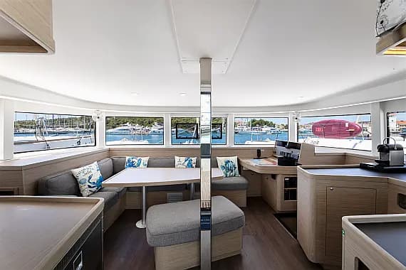 Lagoon 42 in Rogoznica / Marina Frapa - Photo 2