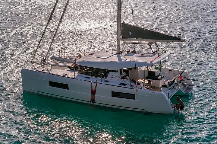 Lagoon 40 in Athens / Alimos Marina - Photo 3