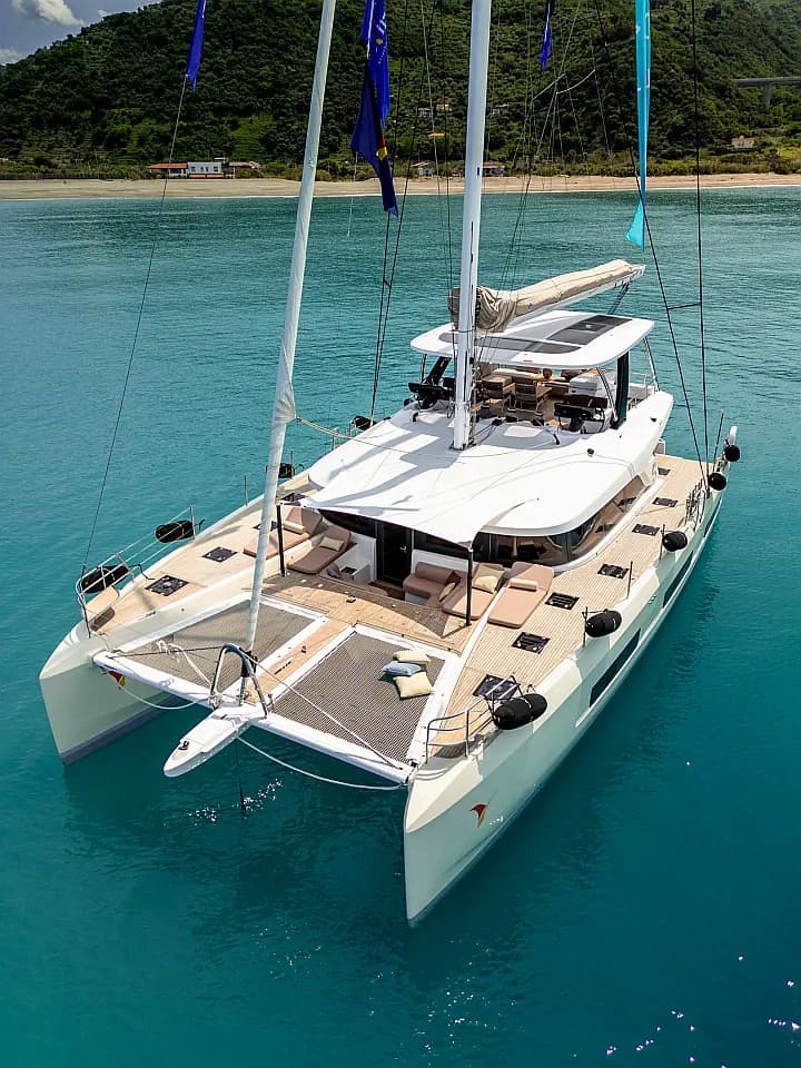 Lagoon Sixty 5 in Sicily / Capo d'Orlando Marina - Photo 5