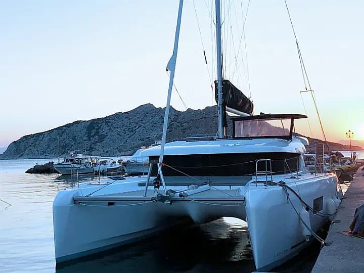 Lagoon 42 in Athens / Alimos Marina - Photo 3