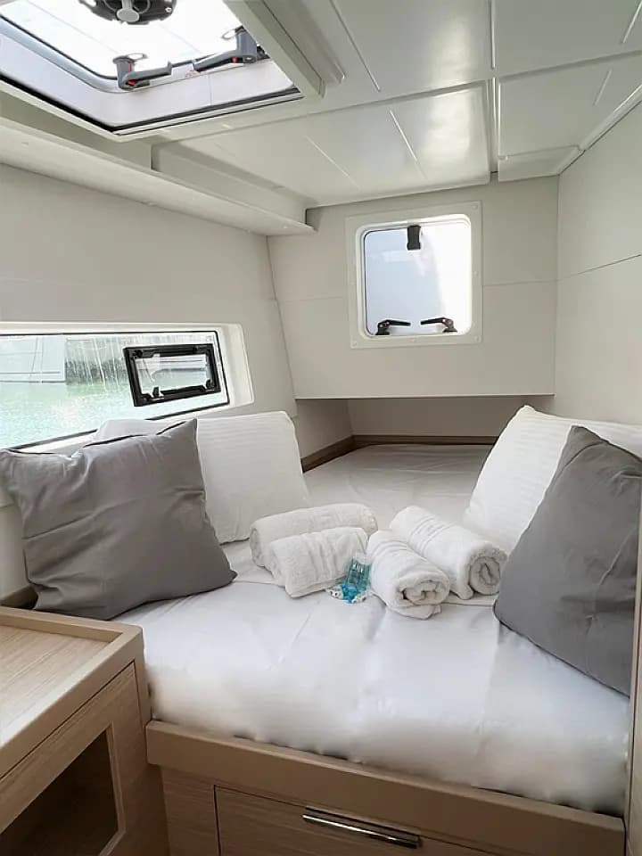 Lagoon 40 in Piraeus / Marina Zeas - Photo 4