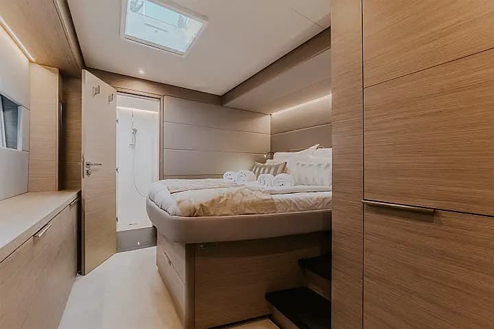 Lagoon 55 in Kaštel Gomilica / Marina Kaštela - Photo 3