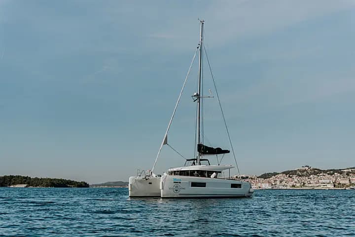 Lagoon 40 in Šibenik / D-Marin Marina Mandalina - Photo 3