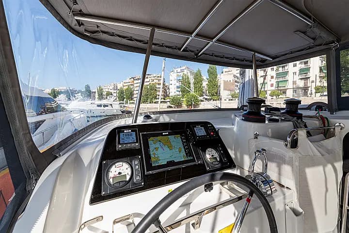 Lagoon 42 in Lefkada / Port of Lefkas - Photo 5