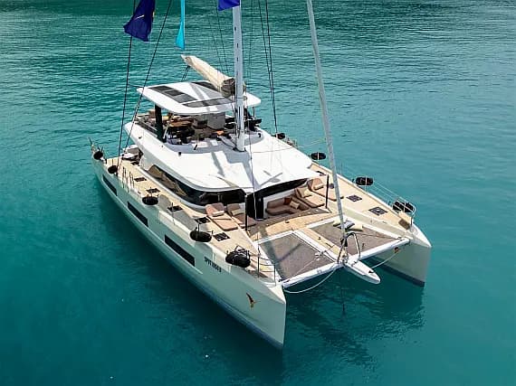 Lagoon Sixty 5 in Sicily / Castellammare del Golfo / Porto di Castellammare del Golfo - Photo 1