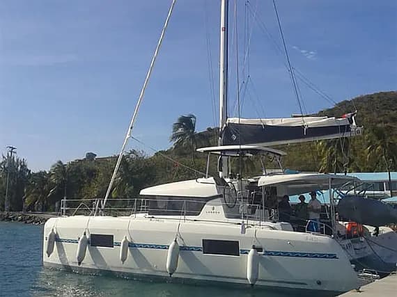 Lagoon 42 in Martinique / Le Marin - Photo 1