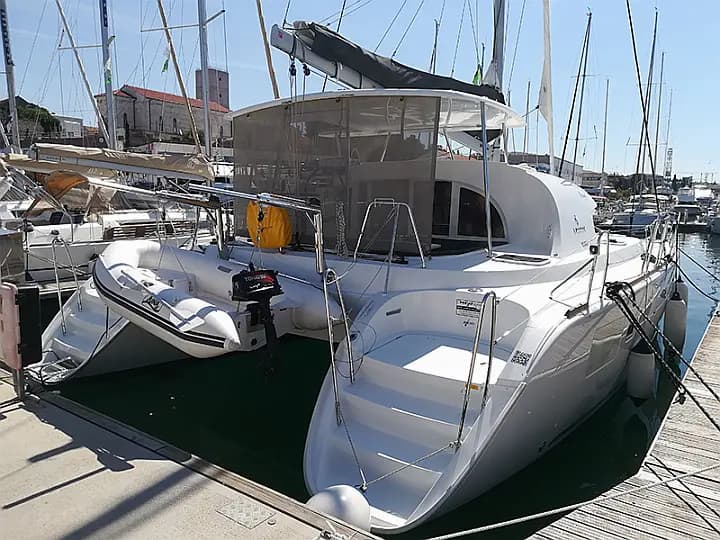 Lagoon 380 in Šibenik / D-Marin Marina Mandalina - Photo 5