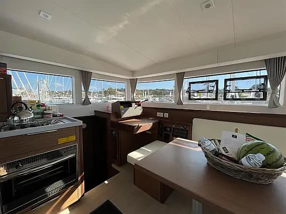 Lagoon 40 in Volos / Port of Volos - Photo 2
