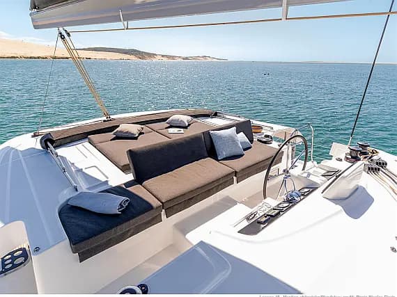 Lagoon 46 in Athens / Alimos Marina - Photo 2