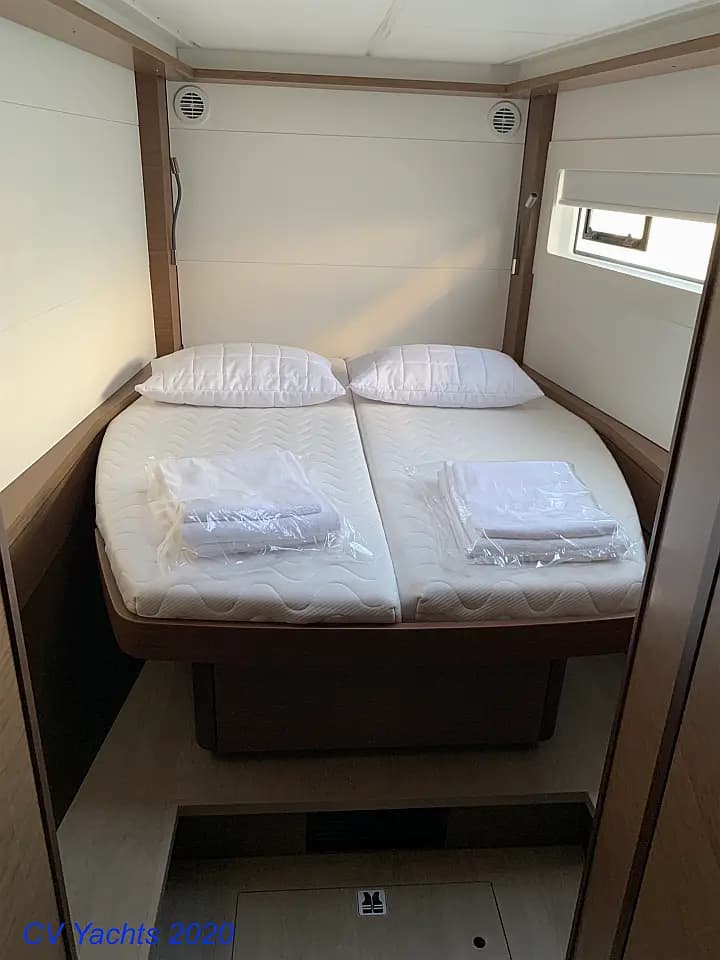 Lagoon 46 in Athens / Alimos Marina - Photo 3