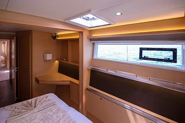 Lagoon 560 S2 in Split / Port of Split / West Harbour - Photo 5