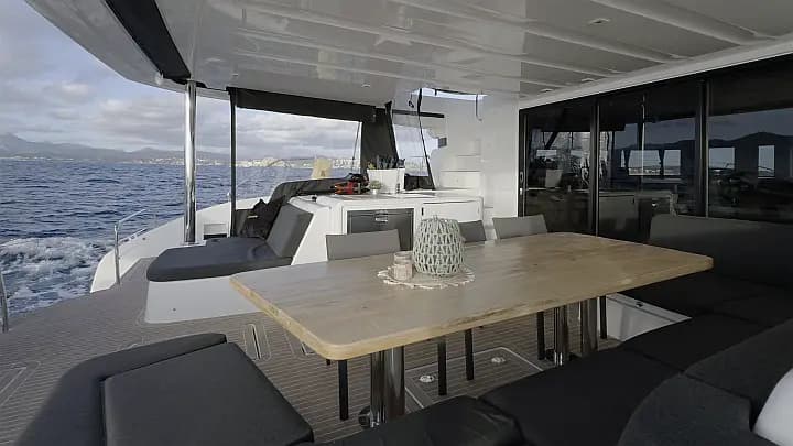 Lagoon 55 in Kaštel Gomilica / Marina Kaštela - Photo 4