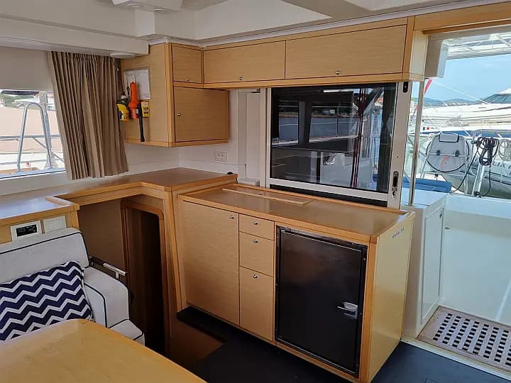 Lagoon 450 Sport in Zanzibar / Azam Marina - Photo 3