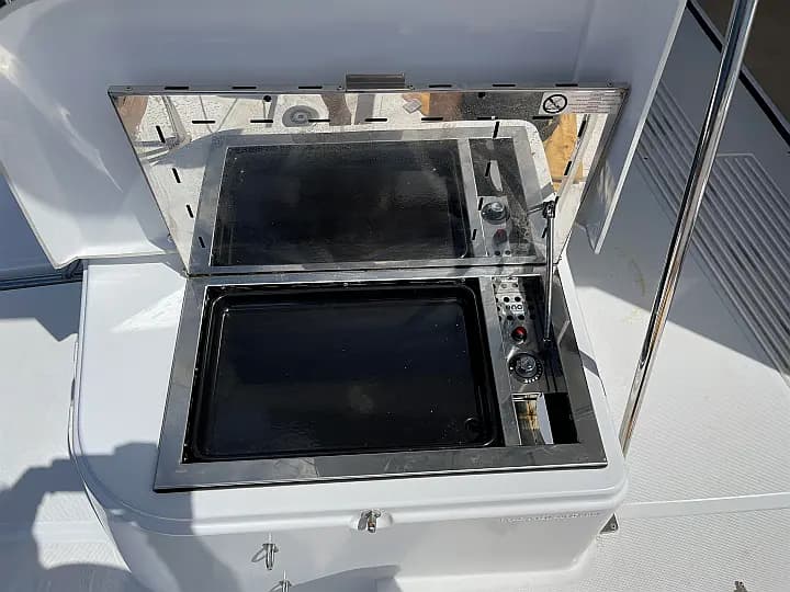 Bali 4.2 in Cannes / IGY Vieux-Port de Cannes - Photo 4