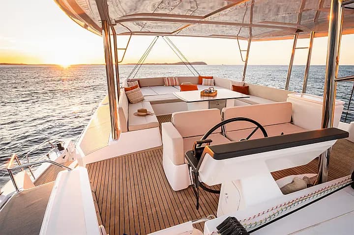 Bali 5.8 in Sardinia / Olbia / Marina di Olbia - Photo 3