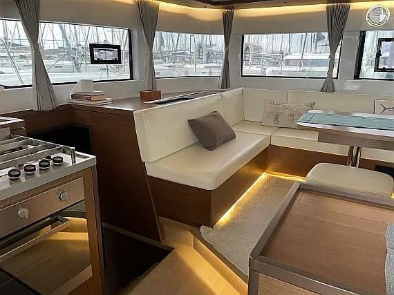 Lagoon 50 in Athens / Alimos Marina - Photo 2