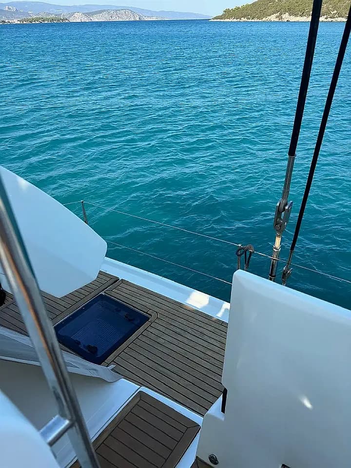 Lagoon 50 in Piraeus / D-Marin Zea Marina - Photo 4