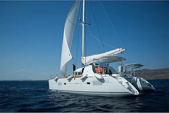 Lagoon 380 S2 in Preveza Main Port - Photo 1