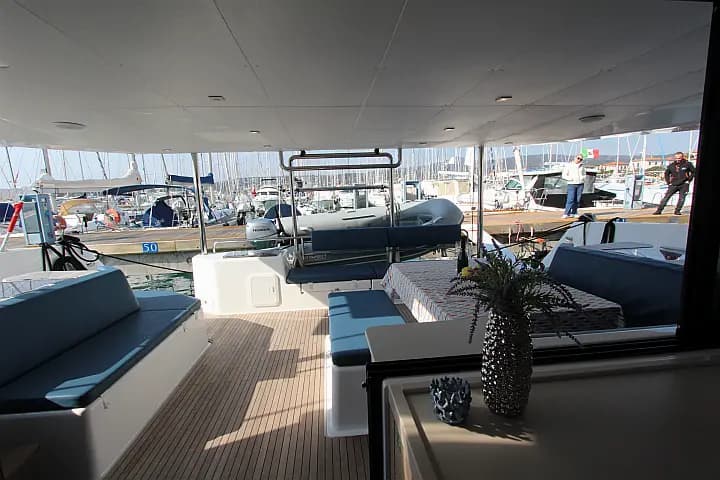 Dufour Catamaran 48 in Sardinia / Olbia / Marina Golfo Cugnana - Photo 3