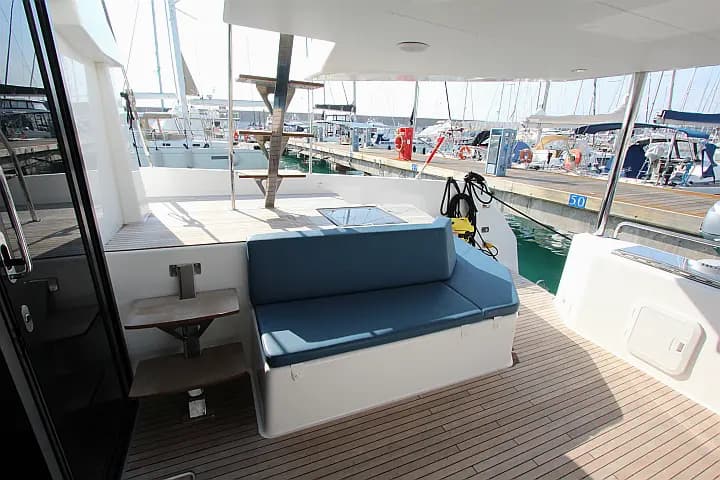 Dufour Catamaran 48 in Sardinia / Olbia / Marina Golfo Cugnana - Photo 5