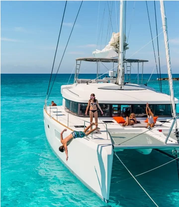 Lagoon 52 in Lefkada / Port of Lefkas - Photo 3