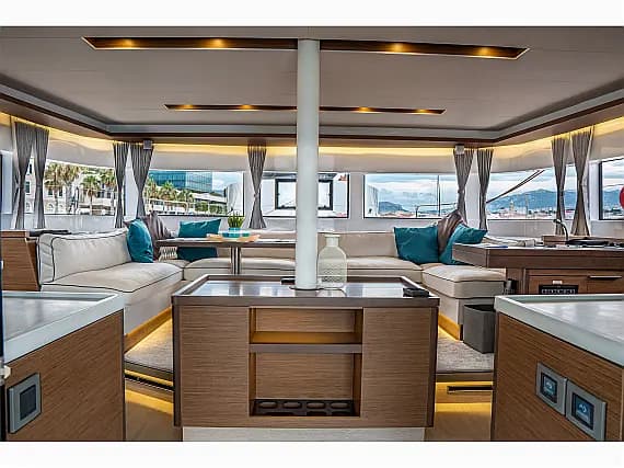 Lagoon 50 in Kaštel Gomilica / Marina Kaštela - Photo 2
