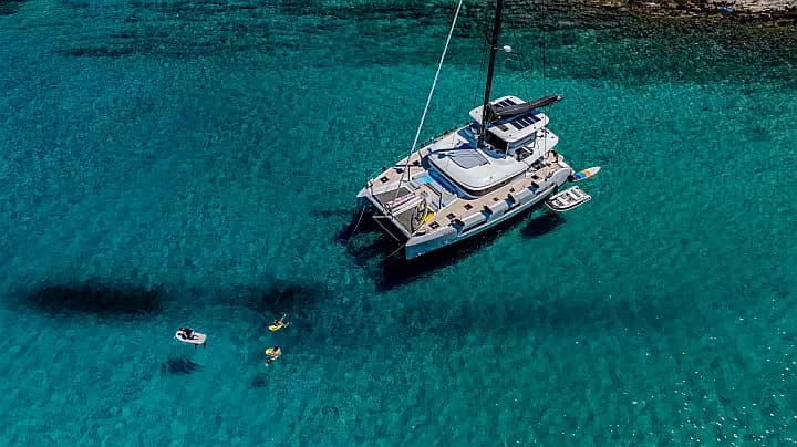 Lagoon 55 in Kaštel Gomilica / Marina Kaštela - Photo 3