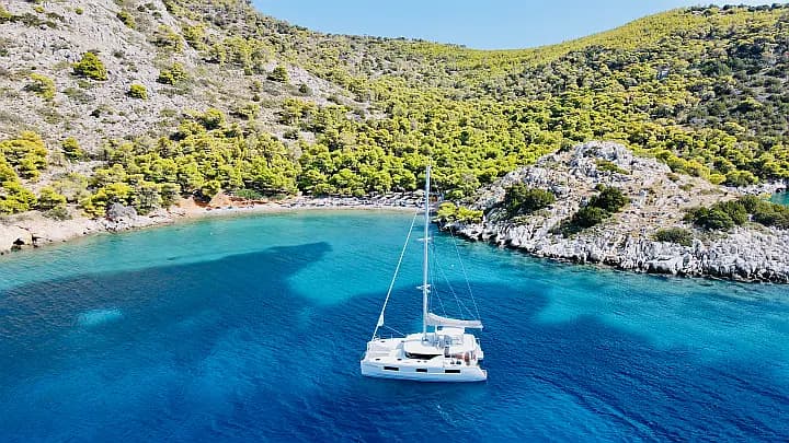 Lagoon 46 in Athens / Alimos Marina - Photo 3