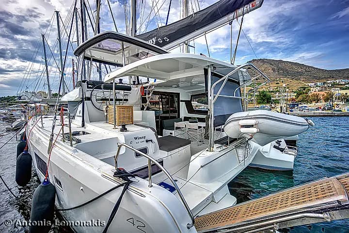 Lagoon 42 in Syros / Finikas port - Photo 4