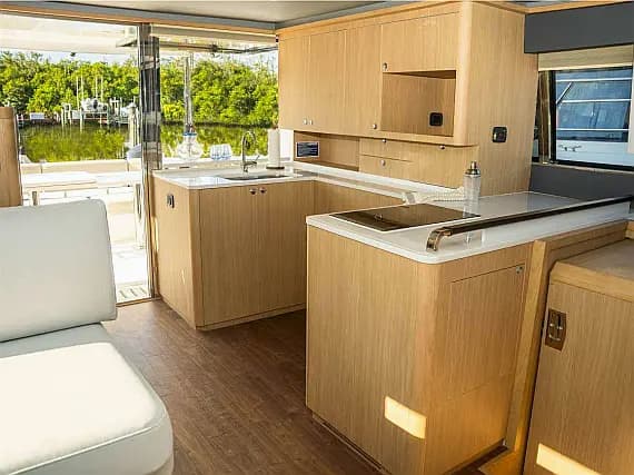 Aquila 42 Yacht in Lavrion / Olympic Marina - Photo 2
