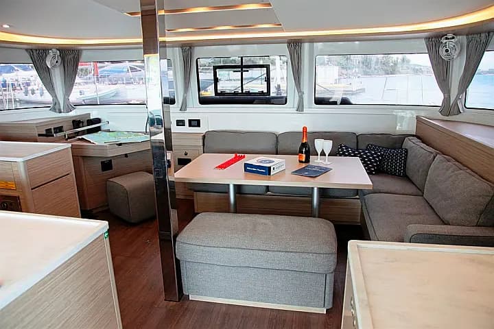 Lagoon 46 in Corfu / Mpenitses / Marina Benitses - Photo 5