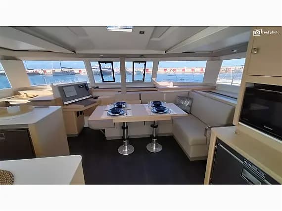 Astréa 42 in Sardinia / Cannigione - Photo 2
