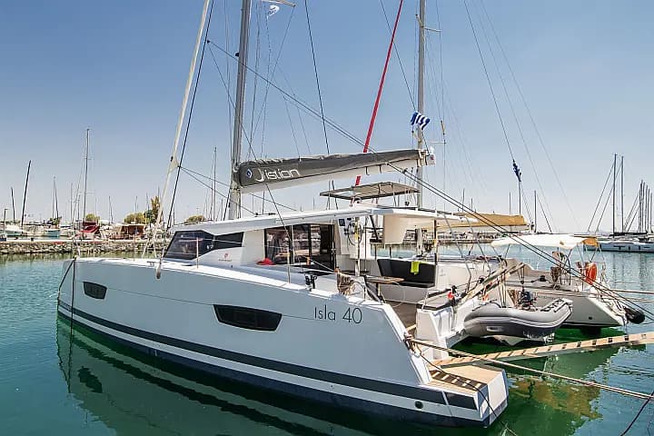 Isla 40 in Lavrion Main Port - Photo 3