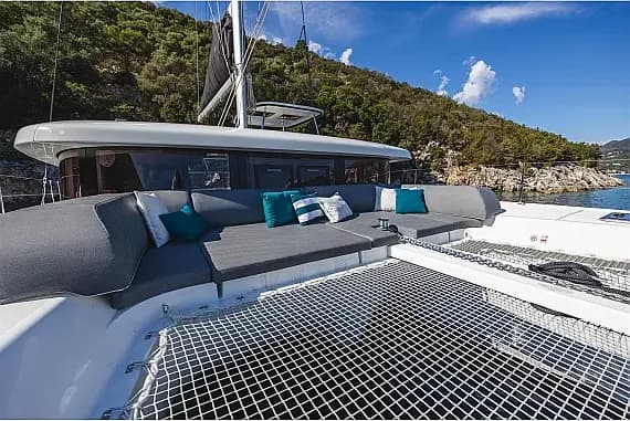 План на палубата на Lagoon 42 in Lefkada / Port of Lefkas