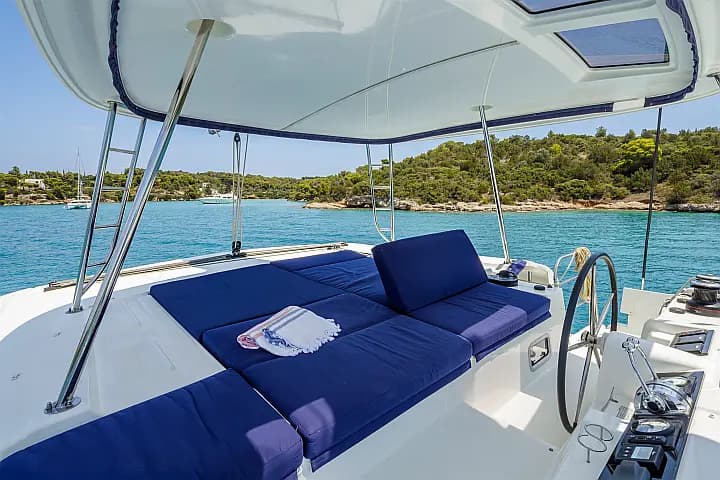 Lagoon 46 in Porto Heli - Photo 5