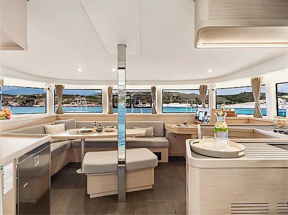 Lagoon 42 in Jacuecanga, Angra dos Reis (RJ) / BR Marinas Verolme - Photo 3