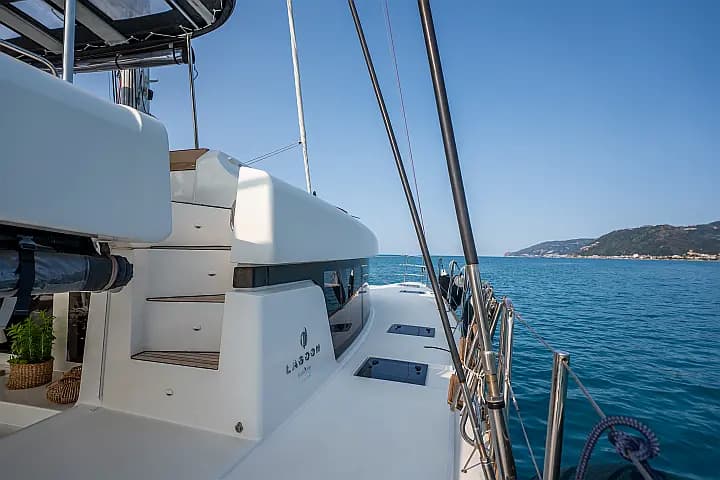 Lagoon 52F in Sicily / Capo d'Orlando Marina - Photo 5