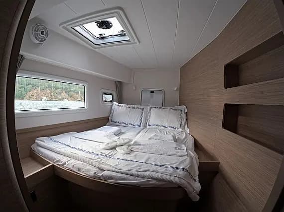 План на палубата на Lagoon 42 in Göcek Mucev Marina