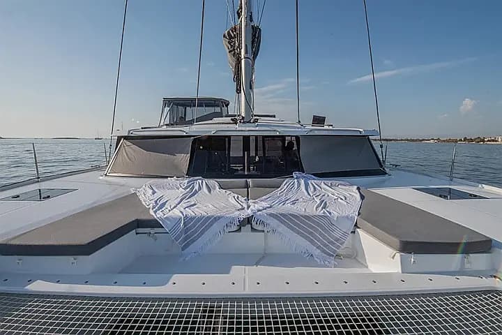 Astréa 42 in Lavrion / Olympic Marina - Photo 4