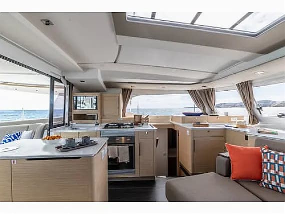 FP 44 in Mallorca / Palma de Mallorca / La Lonja Marina Charter - Photo 2