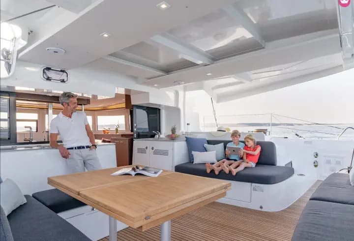 Lagoon 46 in Eden Island / Mahe, Victoria / Eden Island Marina - Photo 4