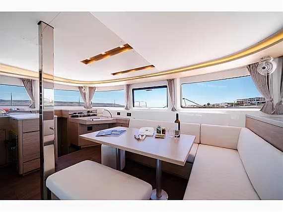 Lagoon 46 in Skiathos - Photo 2
