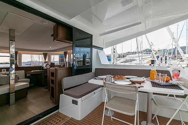Lagoon 42 in Baiona / Monte Real Club de Yates de Baiona - Photo 3