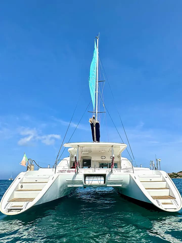 Lagoon 440 in Sardinia / Olbia / Marina Golfo Cugnana - Photo 5