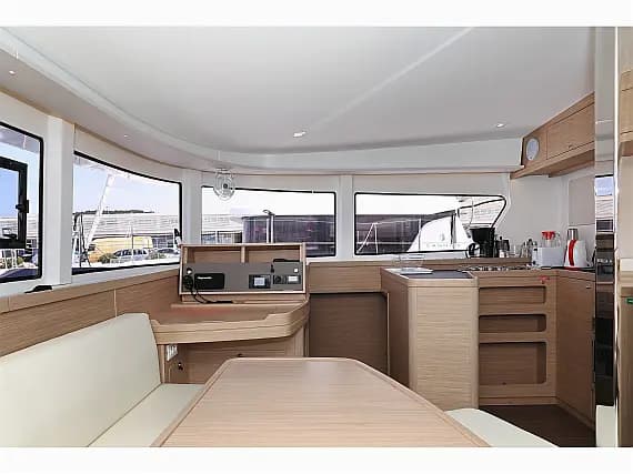 Lagoon 42 in Sukošan / D-Marin Dalmacija Marina - Photo 3
